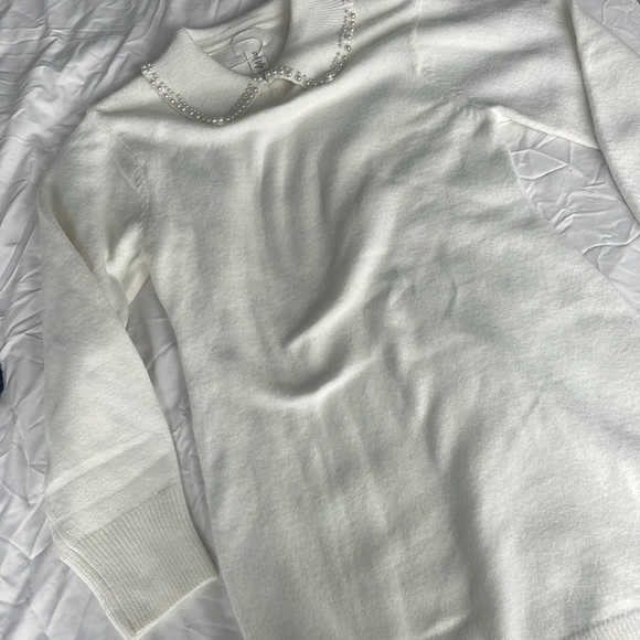 H&M Sweater Dress with Pearl Collar - Picture 4 of 4